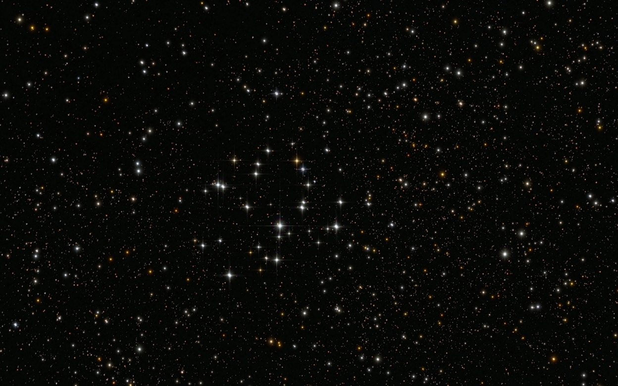 Otevřená hvězdokupa Messier 39. Autor: Christian van Endern
