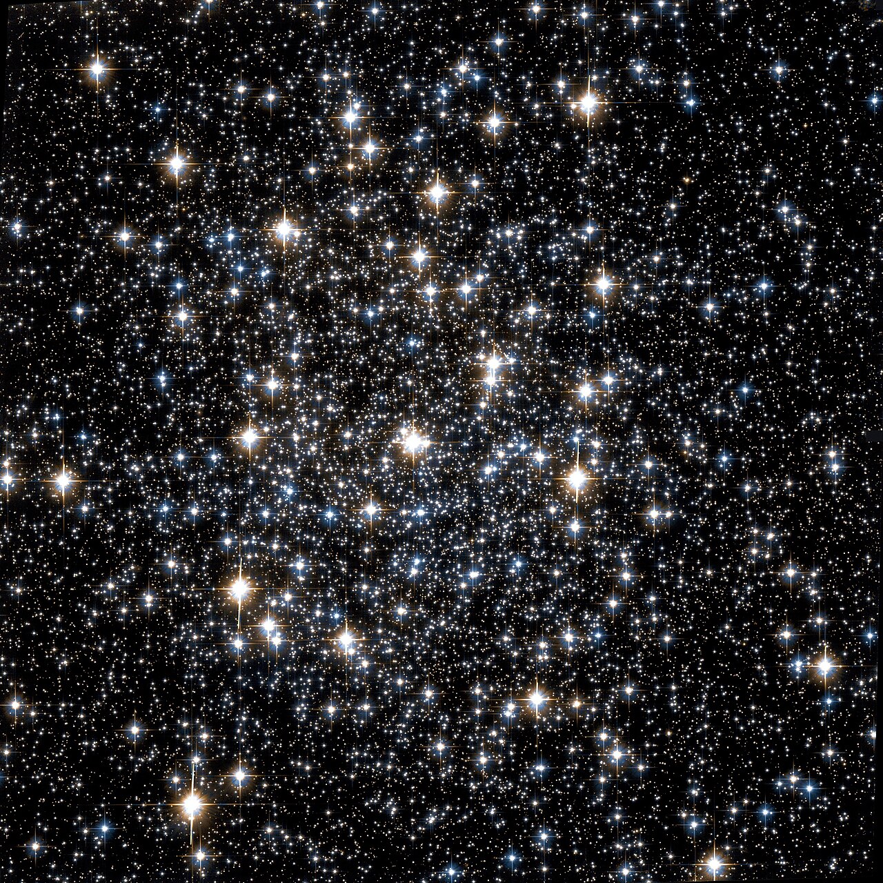 Kulová hvězdokupa NGC 3201 na snímku z Hubbleova vesmírného dalekohledu. Autor: NASA/STScI/WikiSky.