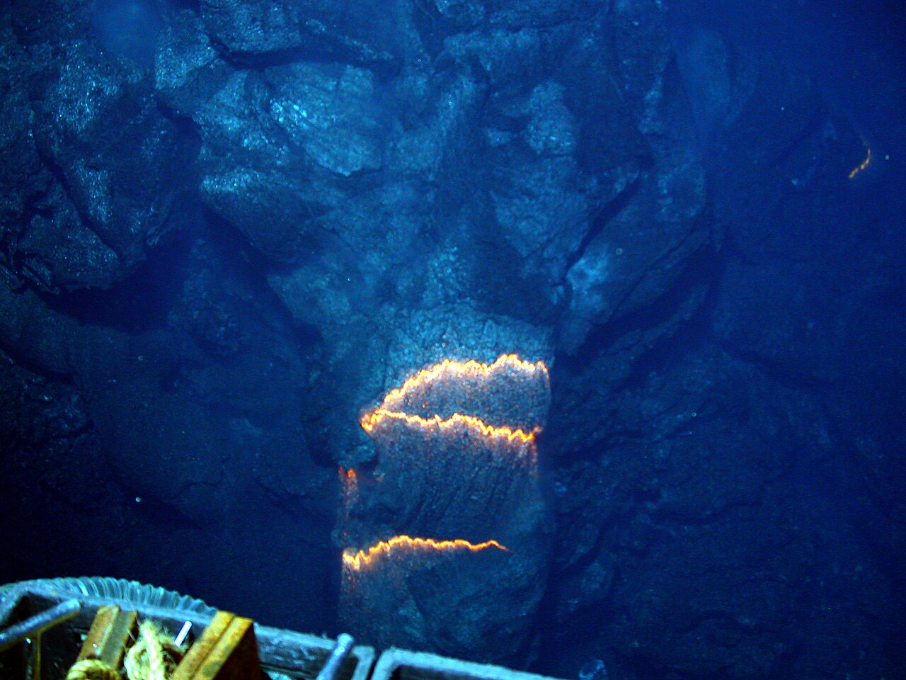 Erupce sopky West Mata