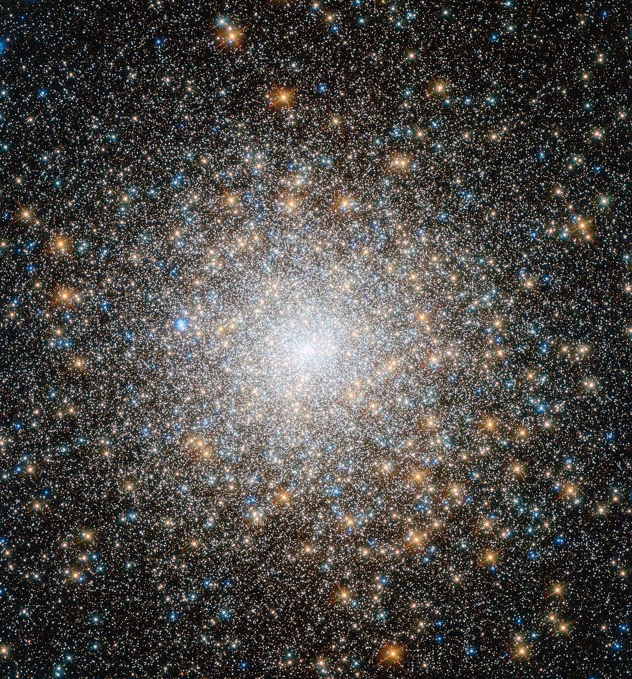 M15 na snímku HST